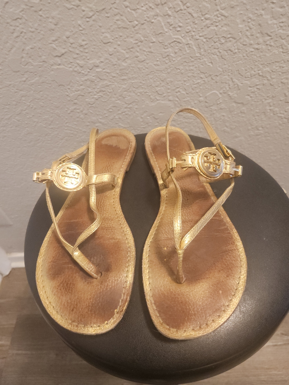 Tory Burch Ali Gold Metallic Tumbled Leather Thong Sandals